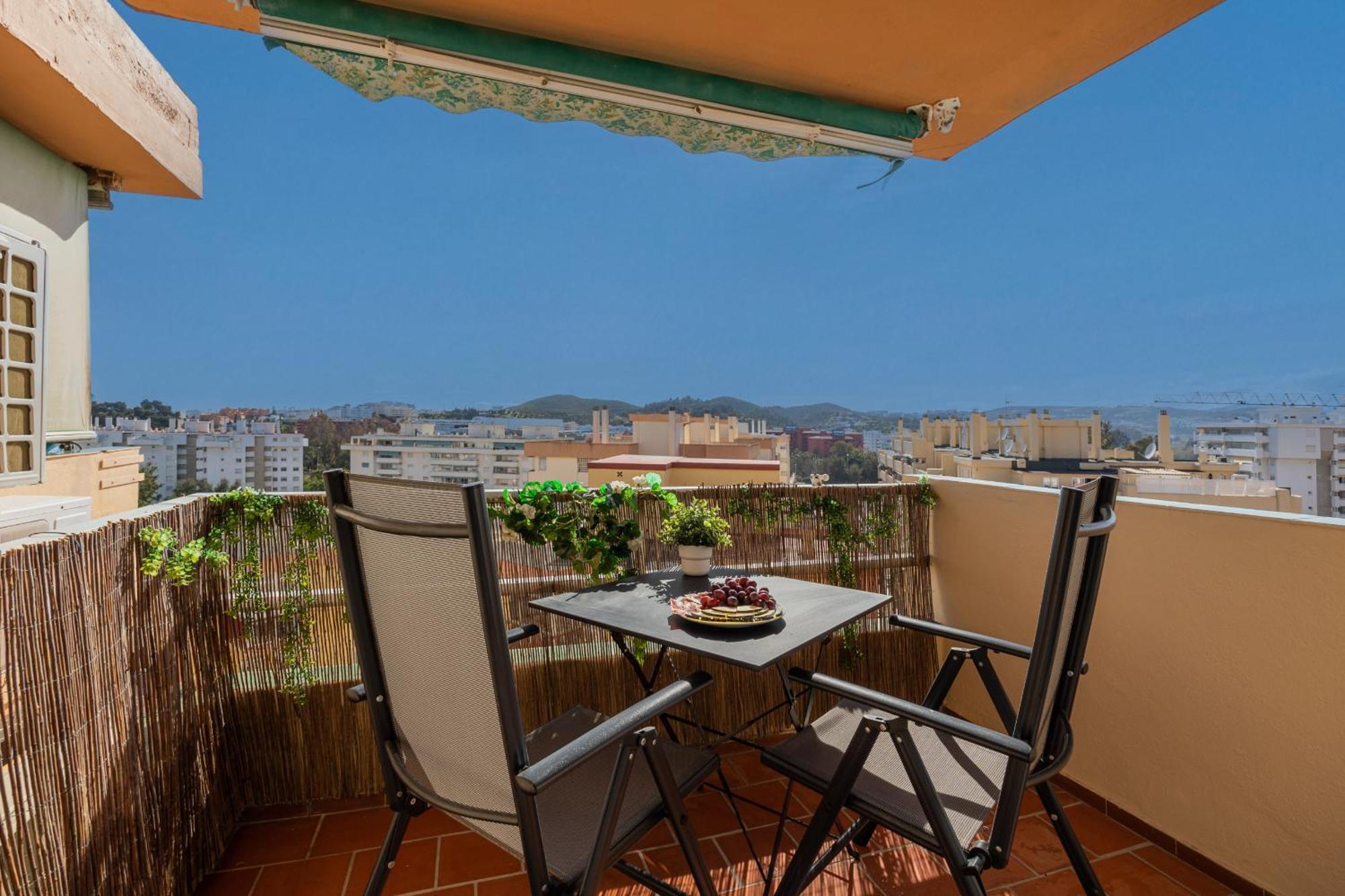 Apartamento Veramar Фуeнхирола Екстериор снимка